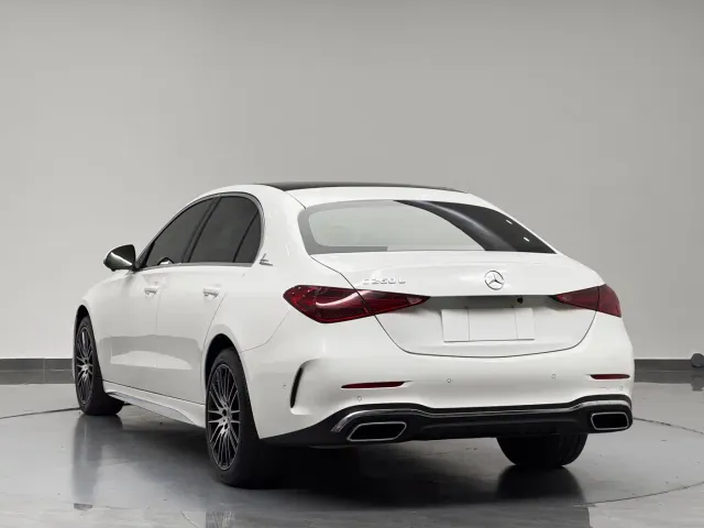 Mercedes-Benz C-Class — Фото автомобиля 6