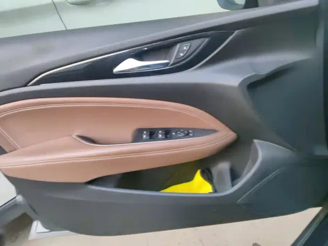 Buick Regal — Фото автомобиля 7
