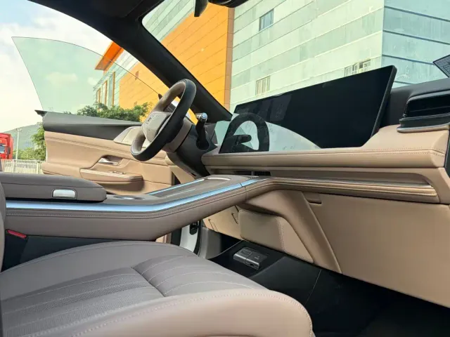 Xpeng G9 — Фото автомобиля 7