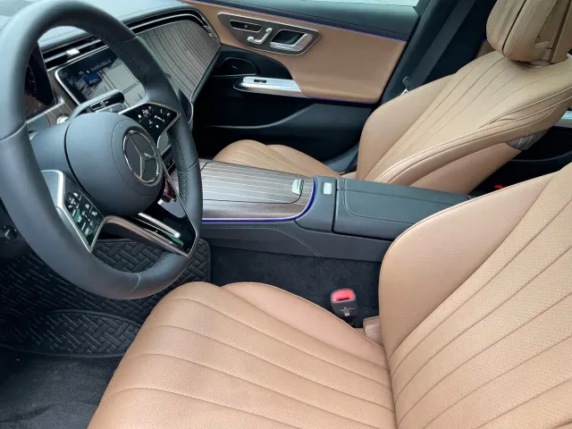 Mercedes-Benz E-Class — Фото автомобиля 8