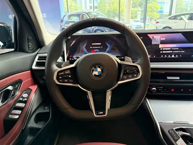 BMW 3 Series — Фото автомобиля 4