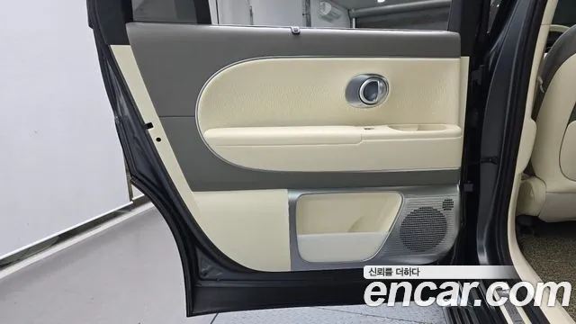 Hyundai Ioniq 9 — Фото автомобиля 14