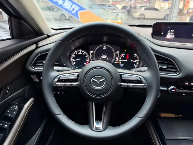 Mazda CX-30 — Фото автомобиля 21