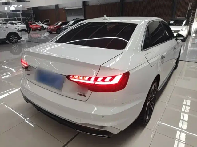 Audi A4L — Фото автомобиля 6