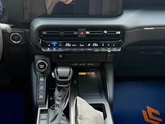 Toyota Prado — Фото автомобиля 13