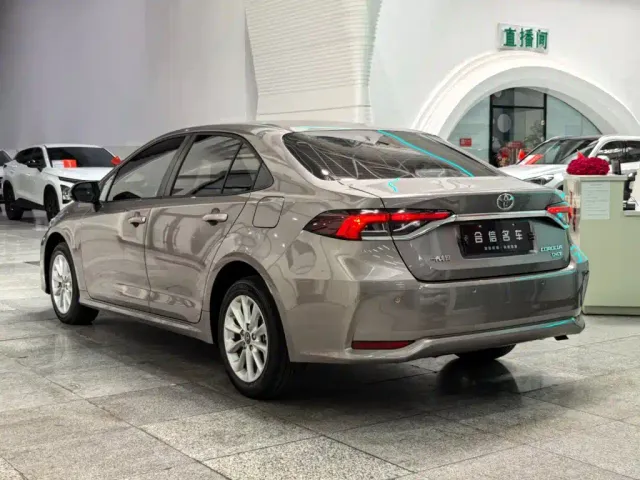 Toyota Corolla — Фото автомобиля 4