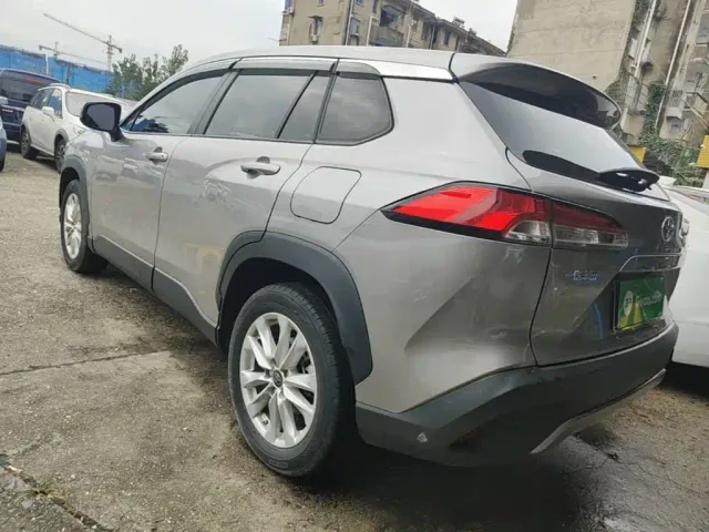 Toyota Corolla Cross — Фото автомобиля 4