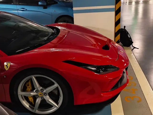 Ferrari F8 — Фото автомобиля 7