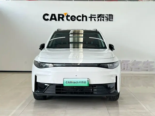 Leapmotor C16 — Фото автомобиля 2