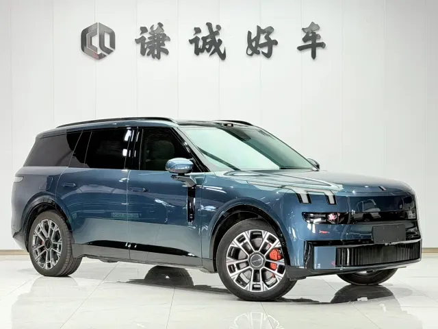 Lynk & Co 900 — Фото автомобиля 3