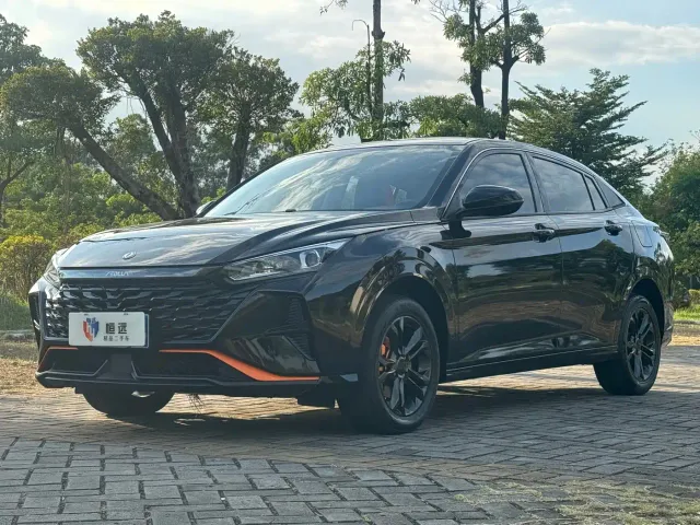 Фотография автомобиля — Dongfeng Yixuan