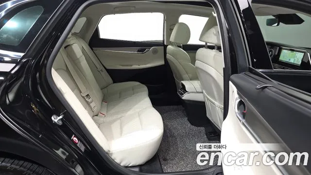 Hyundai Grandeur Новый Grandeur IG — Фото автомобиля 10