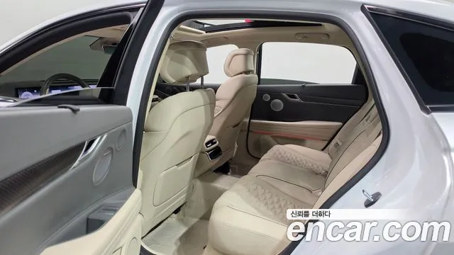 Genesis G80 RG3 — Фото автомобиля 17
