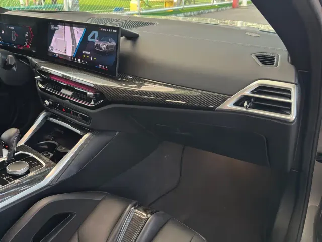 BMW M4 — Фото автомобиля 12