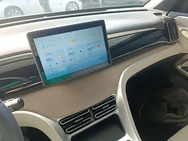BYD Song Pro — Фото автомобиля 12