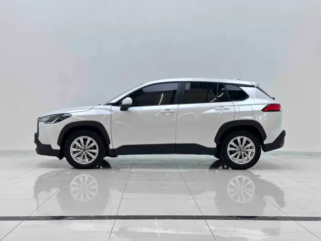Toyota Corolla Cross — Фото автомобиля 5