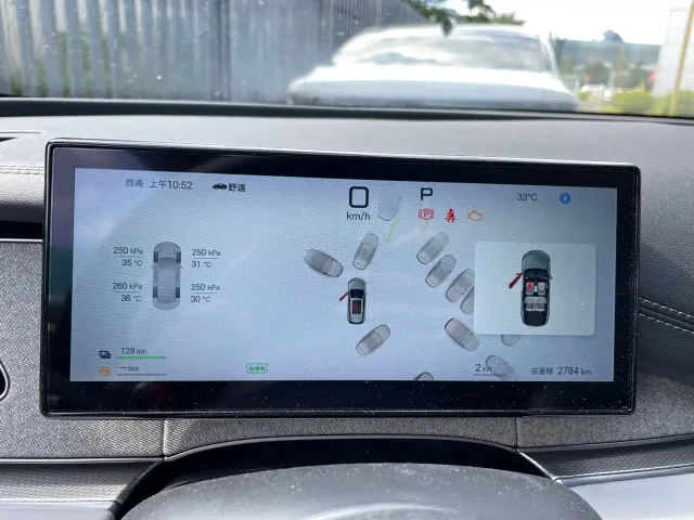 BYD Seal 06 DM-i Touring — Фото автомобиля 12
