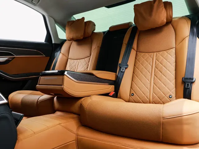 Audi A8 — Фото автомобиля 11