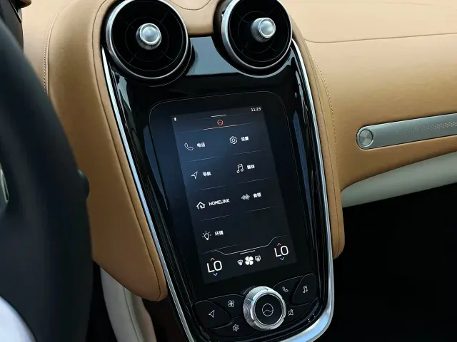 McLaren GT — Фото автомобиля 17