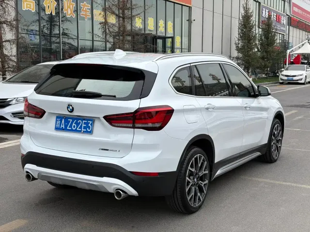 BMW X1 — Фото автомобиля 9