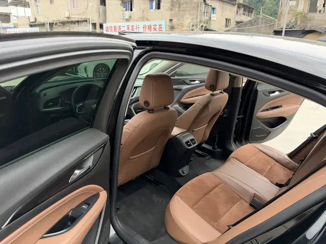 Buick Regal — Фото автомобиля 8