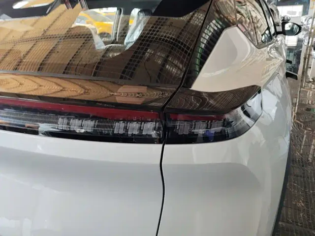 Dongfeng SKY EV01 — Фото автомобиля 7