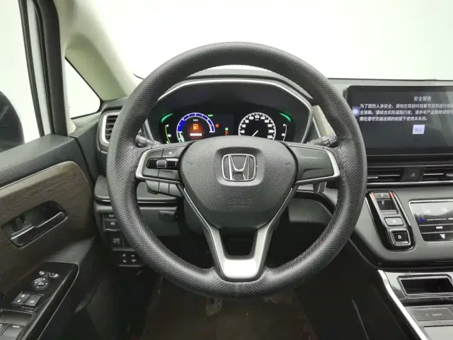 Honda Odyssey — Фото автомобиля 11