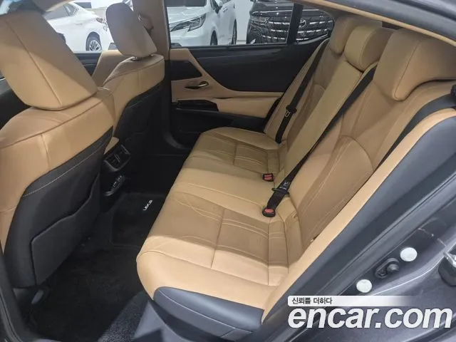 Lexus ES 7th Gen — Фото автомобиля 11