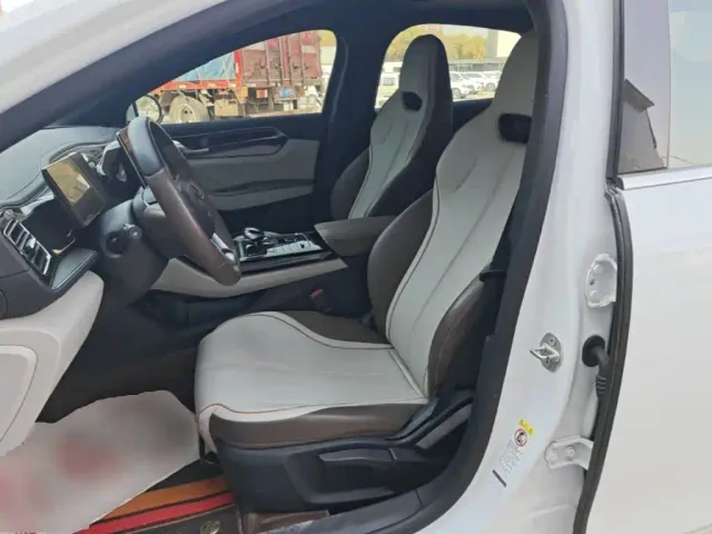 BYD Qin PLUS — Фото автомобиля 14