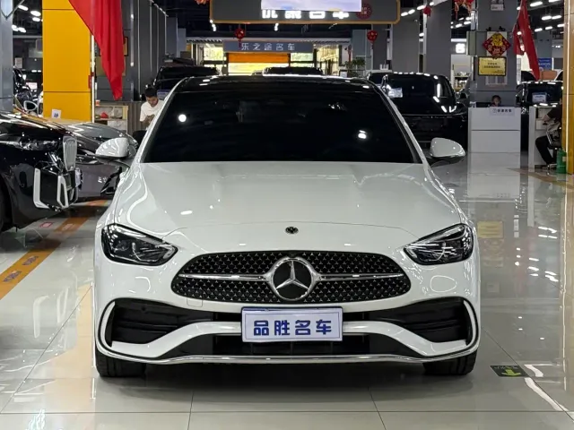 Mercedes-Benz C-Class — Фото автомобиля 2