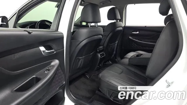 Hyundai Santafe — Фото автомобиля 12