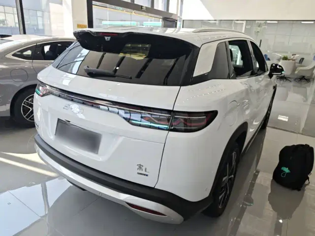 BYD Song L DM-i — Фото автомобиля 6
