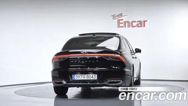 Hyundai Grandeur Новый Grandeur IG — Фото автомобиля 4