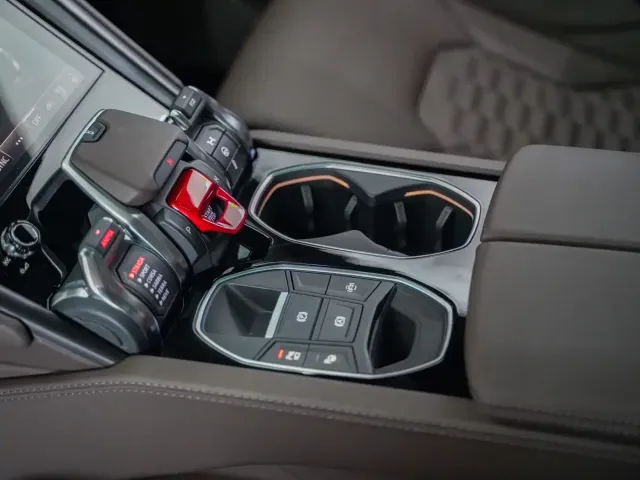 Lamborghini Urus — Фото автомобиля 8