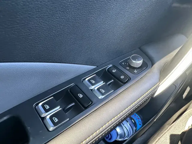 Geely Binyue — Фото автомобиля 30