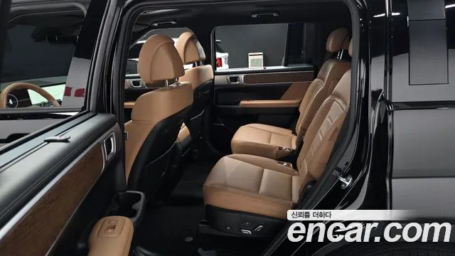 Hyundai Santafe Santa Fe (MX5) Бензин 2.5T 2WD — Фото автомобиля 12