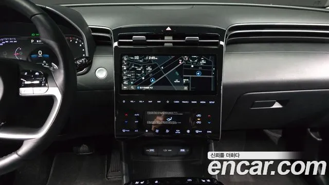 Hyundai Tucson Tucson (NX4) Бензин 1.6 турбо 2WD — Фото автомобиля 15