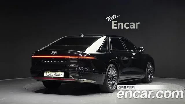 Hyundai Grandeur — Фото автомобиля 2