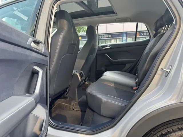 Volkswagen Tharu — Фото автомобиля 9
