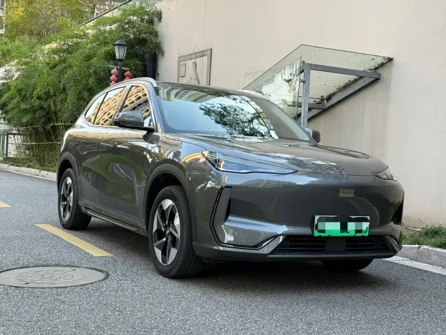 Geely Galaxy E5 — Фото автомобиля 3