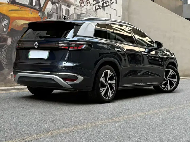 Volkswagen ID.6 Crozz — Фото автомобиля 2