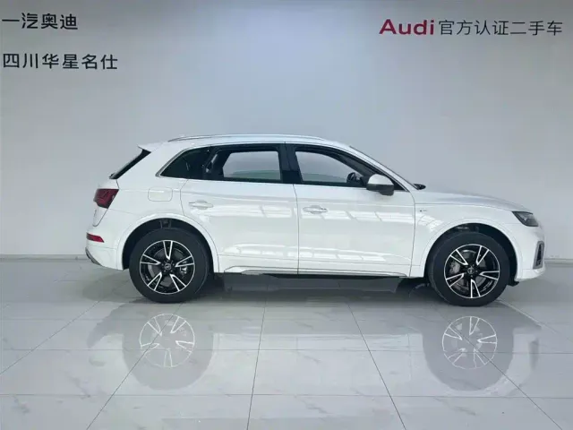 Audi Q5L — Фото автомобиля 2
