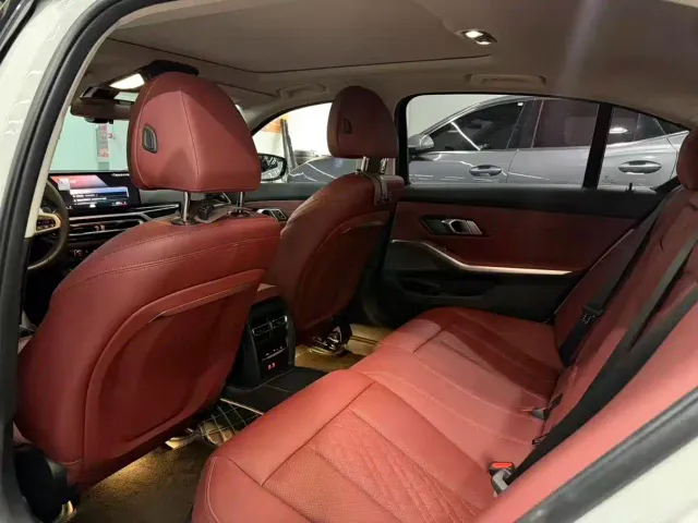 BMW 3 Series — Фото автомобиля 7