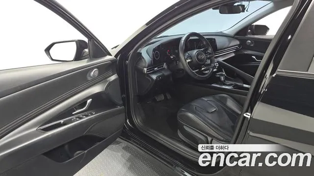 Hyundai Avante CN7 — Фото автомобиля 10