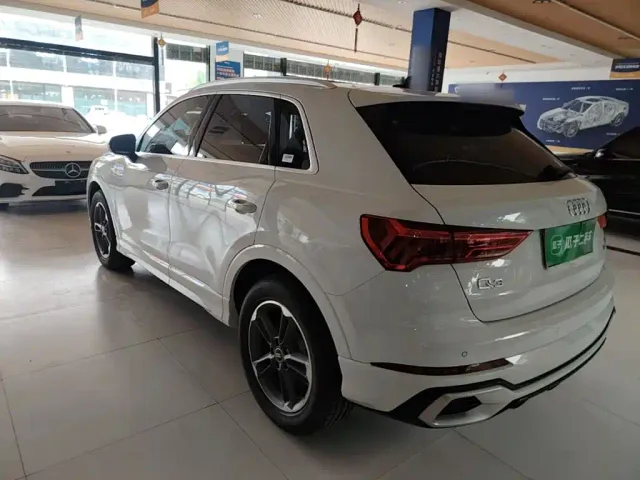 Audi Q3 — Фото автомобиля 4
