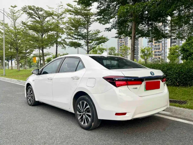 Toyota Corolla Twin Engine E+ — Фото автомобиля 6