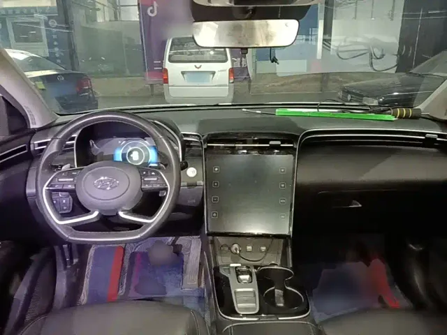 Hyundai Tucson — Фото автомобиля 9