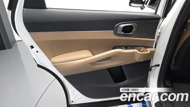 Kia Sorento Новый Sorento 4 поколение Бензин 2.5T 2WD — Фото автомобиля 25