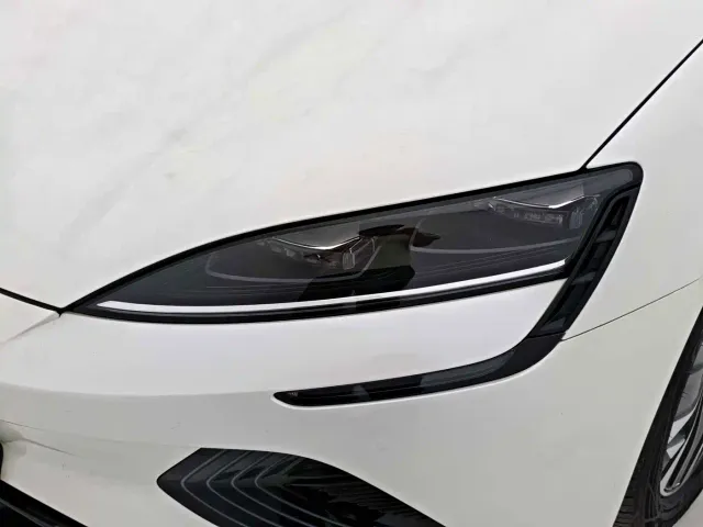 BYD Seal — Фото автомобиля 13