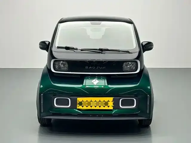 Baojun KiWi EV — Фото автомобиля 2